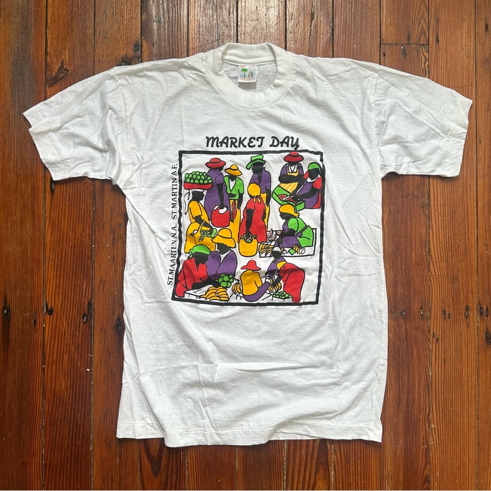 Vintage 1980s Tropical Paradise Classic Sportswear St Martin A.F. Market Day tee